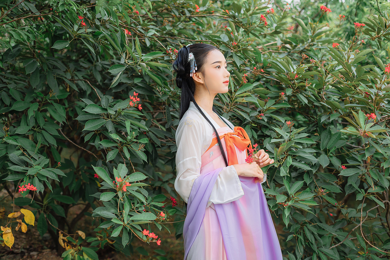 [汉服]汉裳芳华-豆蔻年华 齐胸襦裙（图ZMTE3MDcyNjky） - 人像摄影 - 站酷设计师小肥熙熙爸爸原创素材 - 站酷ZCOOL