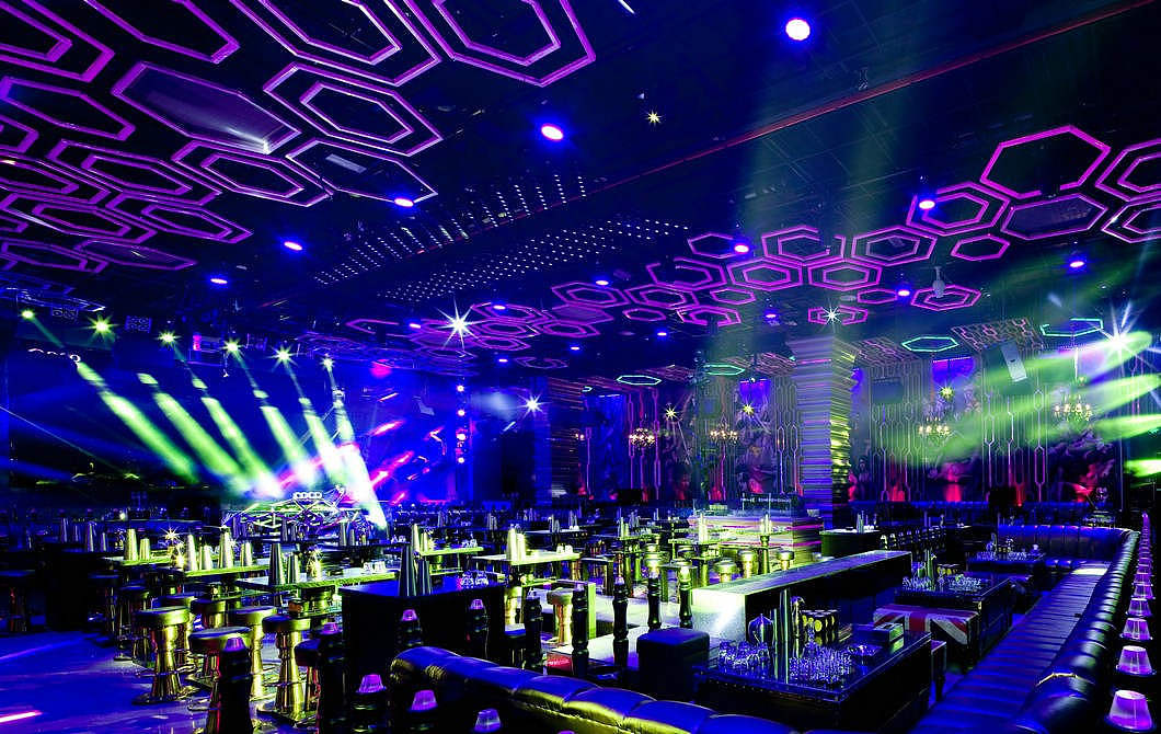 COCO-音乐酒吧会所（图ZMzM0NDM4MTc2） - 酒店餐饮设计 - 站酷设计师工装之家装修网原创素材 - 站酷ZCOOL