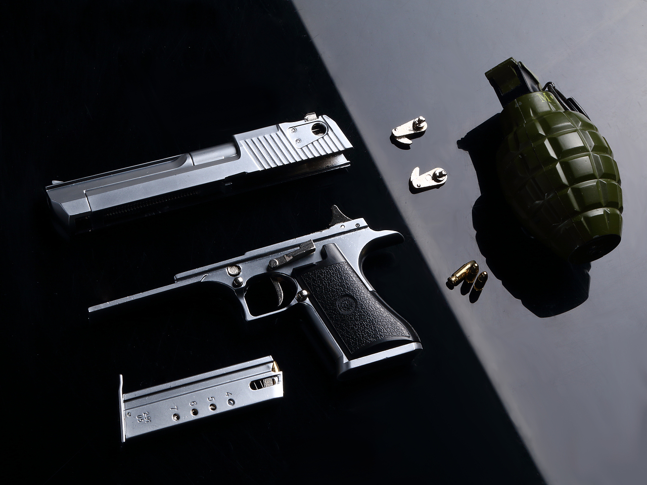 槍械攝影原圖（圖ZOTA2Mjg3MDg=） - 產(chǎn)品攝影 - 站酷設(shè)計師溫俊Went原創(chuàng)素材 - 站酷ZCOOL