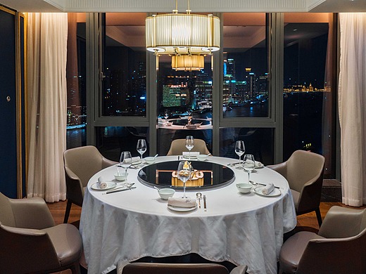 新荣记上海滨江店环境照