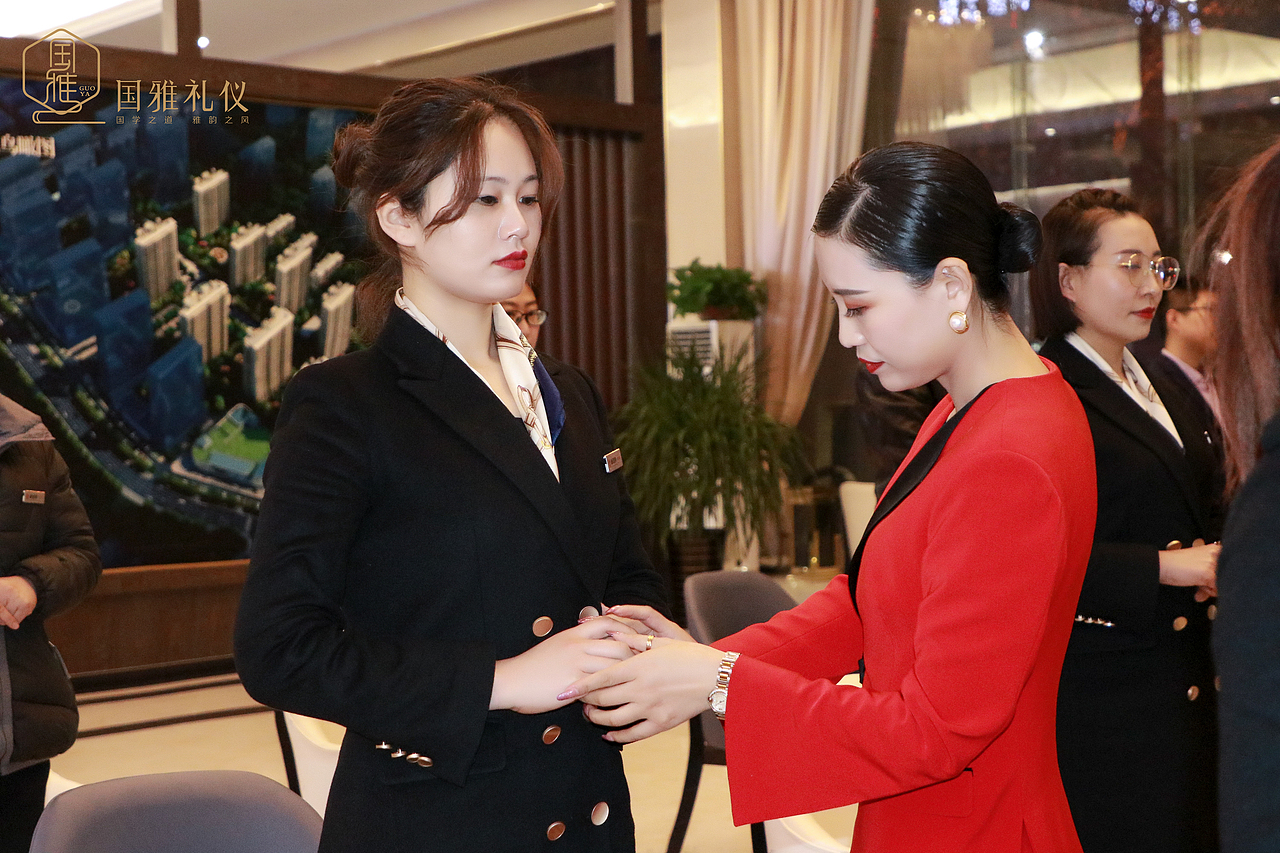 国雅礼仪27号+企业培训（图ZMjQyMzg3NjM2） - 人像摄影 - 站酷设计师国雅礼仪原创素材 - 站酷ZCOOL