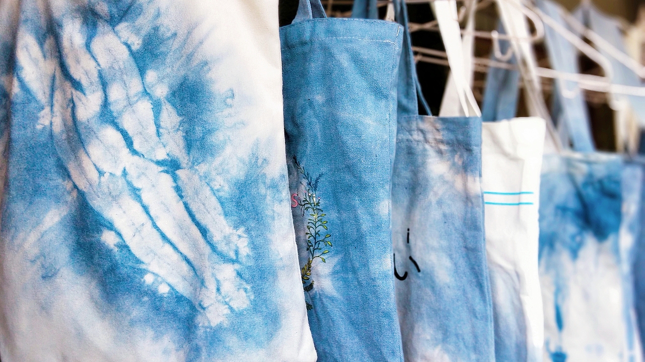 藍染 布袋（圖ZMjU1MTA3MzYw） - 其他手工藝 - 站酷設(shè)計師梁穎倩原創(chuàng)素材 - 站酷ZCOOL