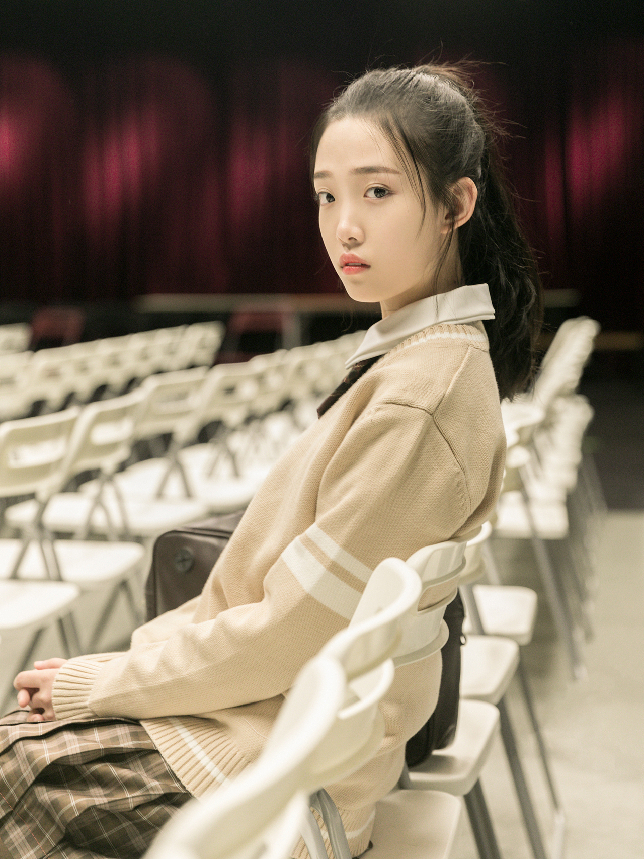 休息一下（图ZMTMyNTQ2NDI0） - 人像摄影 - 站酷设计师路知一原创素材 - 站酷ZCOOL