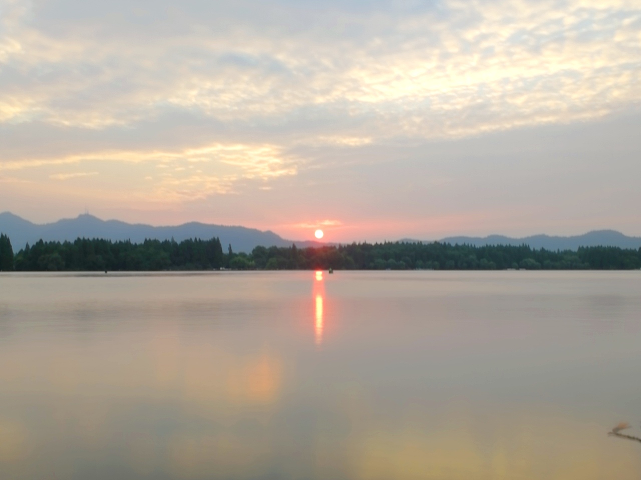 手机拍摄系列之相机没带（图ZMTE4NTA2NzI4） - 风光摄影 - 站酷设计师建筑工地搬砖工人原创素材 - 站酷ZCOOL