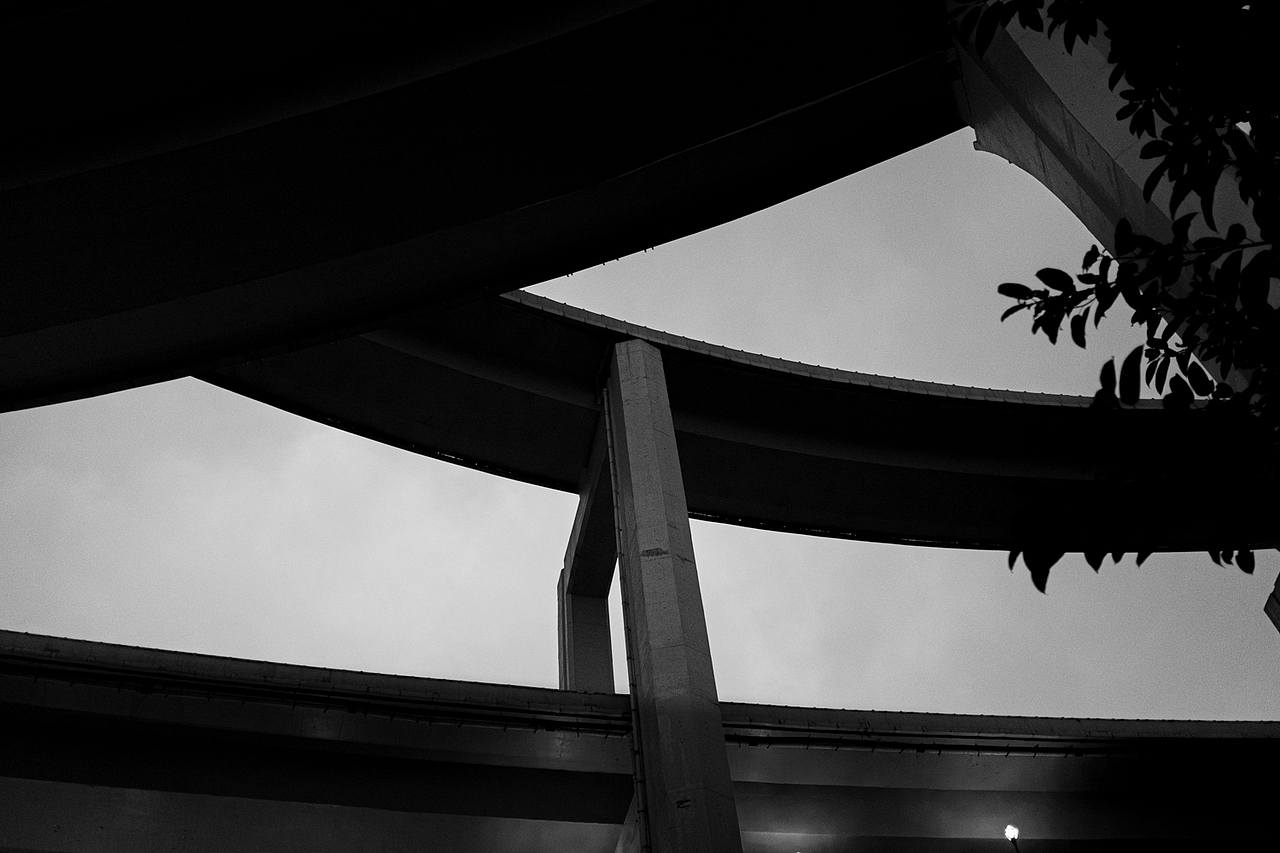 魔幻重庆（图ZMTk1MDkzMTg0） - 环境/建筑摄影 - 站酷设计师尼田原创素材 - 站酷ZCOOL