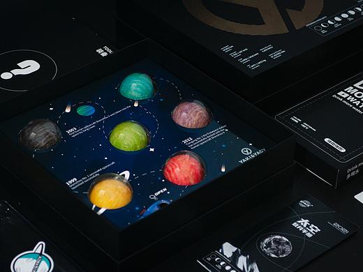 茶飲品牌｜雅克雅思 x 上海山森文化（個(gè)人主頁(yè)-ZNTUzNjAwNzY=） - 包裝 - 站酷設(shè)計(jì)師蕭兮兮原創(chuàng)素材 - 站酷ZCOOL