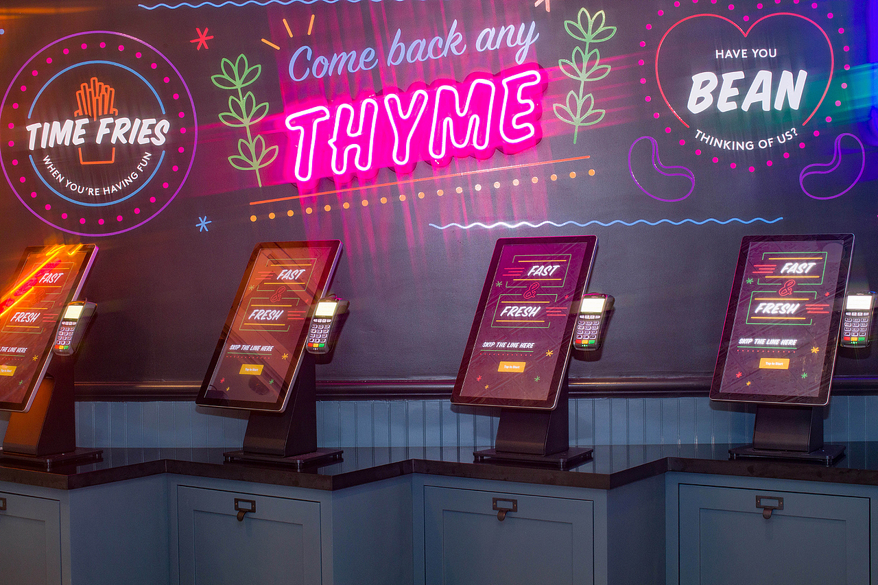 byCHLOE餐厅霓虹墙面设计（图ZMjUzNTY2Njk2） - 酒店餐饮设计 - 站酷设计师斯特Synthiasite原创素材 - 站酷ZCOOL