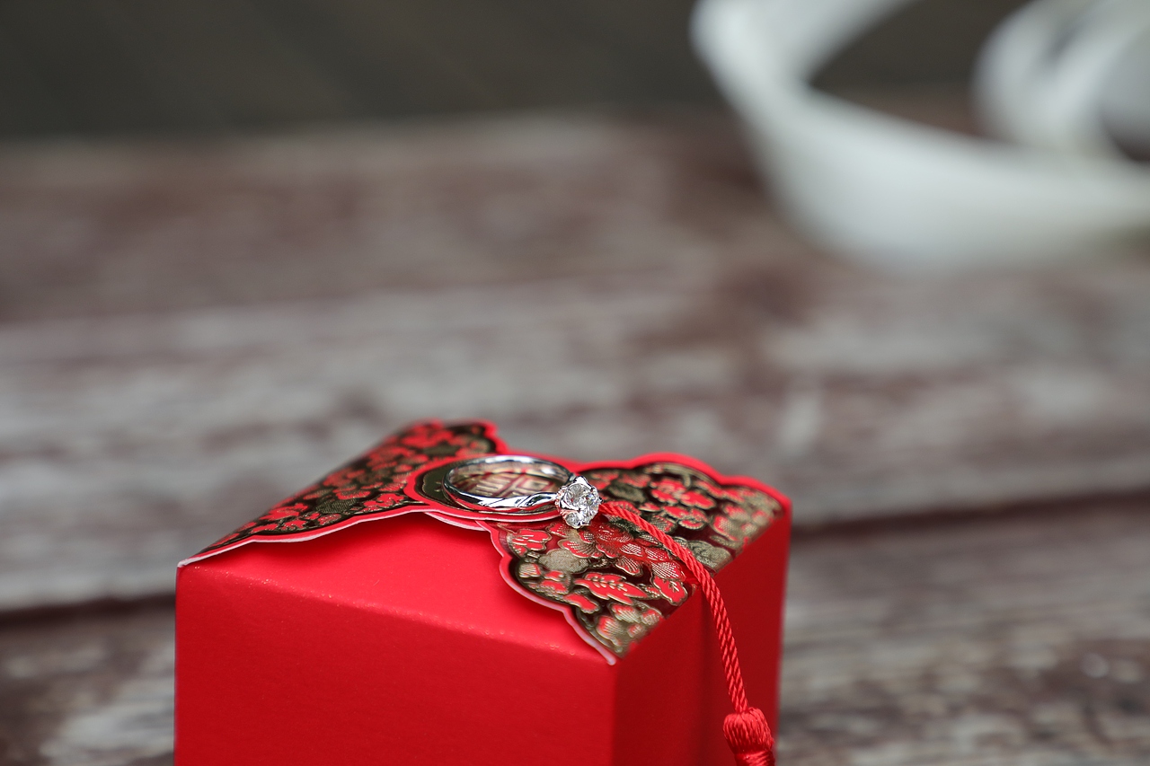 幸福花嫁珍爱如霞