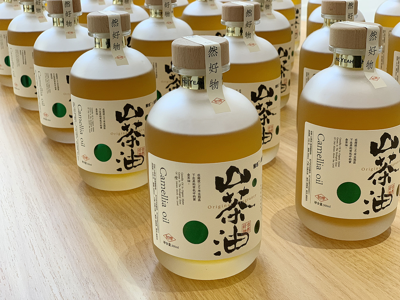 《猴也》山茶油包装设计 X 自然符号设计作品（图ZMjYxNzY1NTQ4） - 包装 - 站酷设计师Allenwu_吴昊原创素材 - 站酷ZCOOL