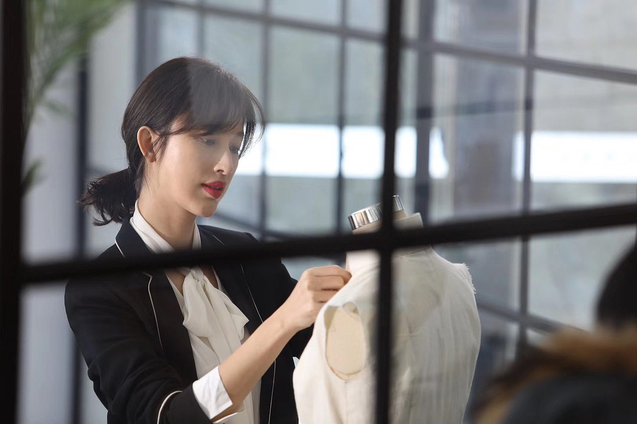 人像类作品1-如虎添翼影像制作（图ZMzI4MjcwMzg4） - 产品摄影 - 站酷设计师如虎添翼影像制作原创素材 - 站酷ZCOOL