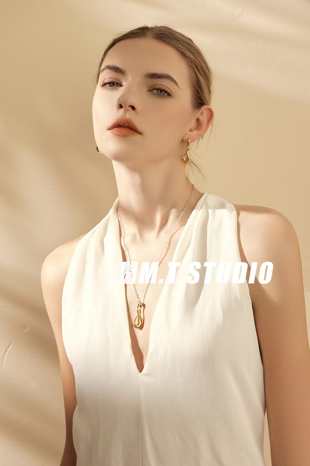 高级感模特饰品