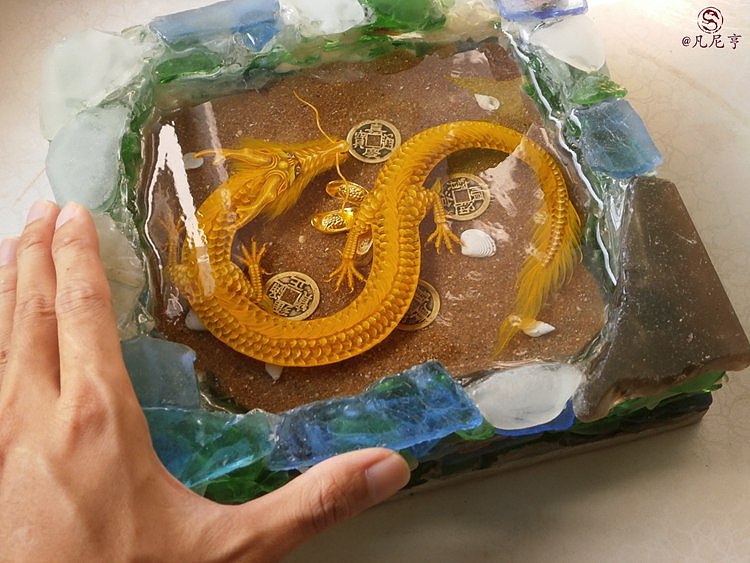 海玻璃金龙池 凡尼亨海洋环保3D树脂画(图ZMjEyMjMxMjQ=) - 其他手工艺 - 站酷设计师凡尼亨原创素材 - 站酷ZCOOL