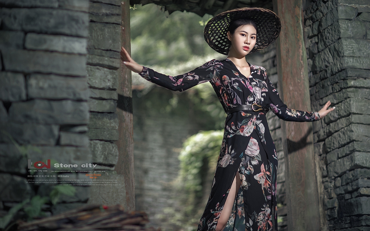 桂林石头城人像