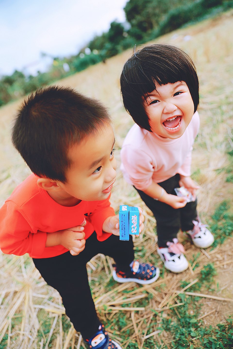 《可爱的你们》——人像摄影（图ZMTUwNDc2NDA0） - 人像摄影 - 站酷设计师新奥义原创素材 - 站酷ZCOOL