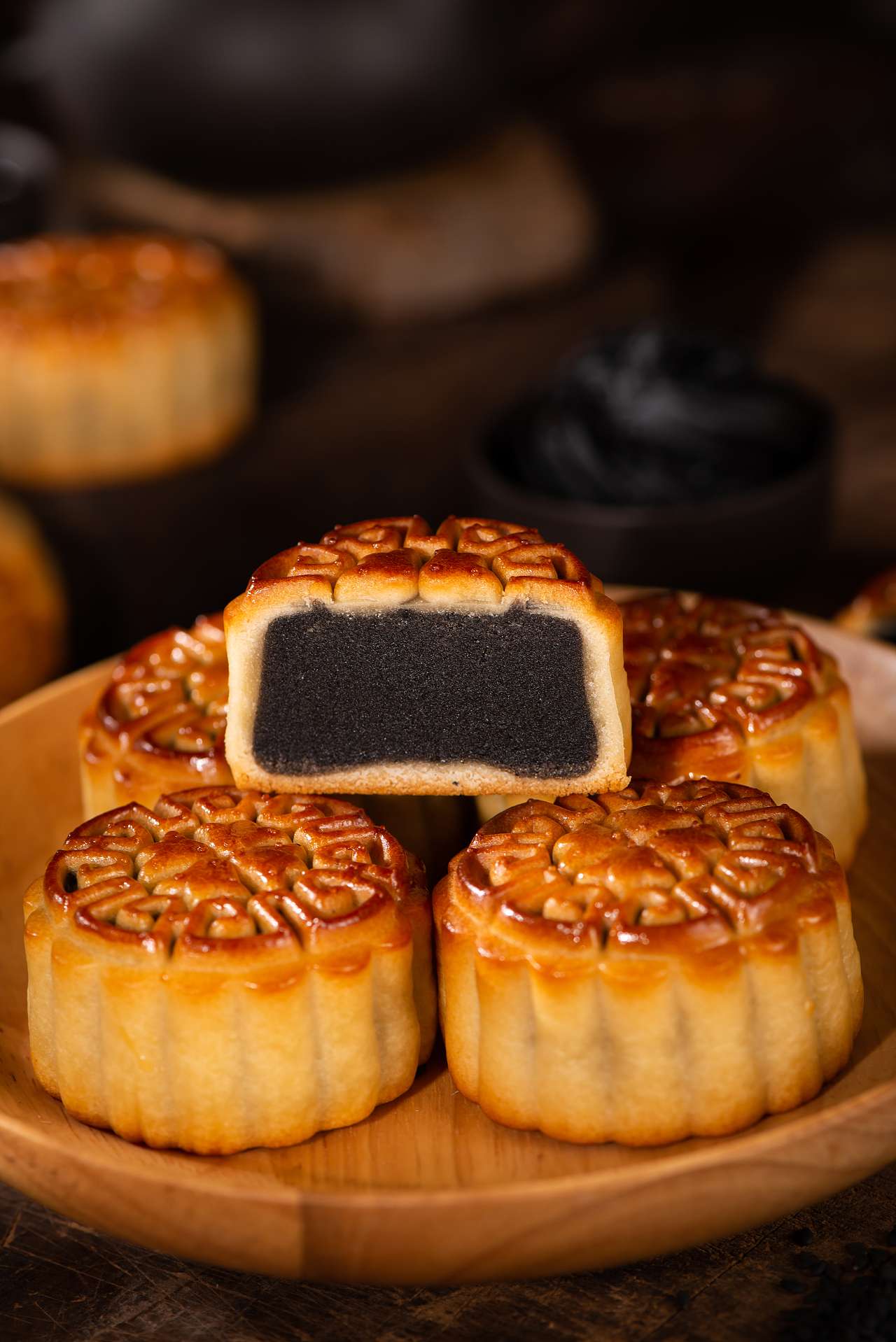 Bibi's Baking Journey: 柔软香甜的 ~ 南瓜黑芝麻馒头卷 -【Pumpkin Black Sesame Mantou Roll】