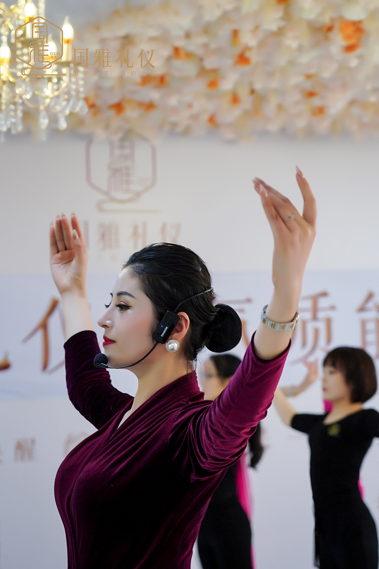 国雅礼仪（图ZMjQyMzM2OTcy） - 人像摄影 - 站酷设计师国雅礼仪原创素材 - 站酷ZCOOL