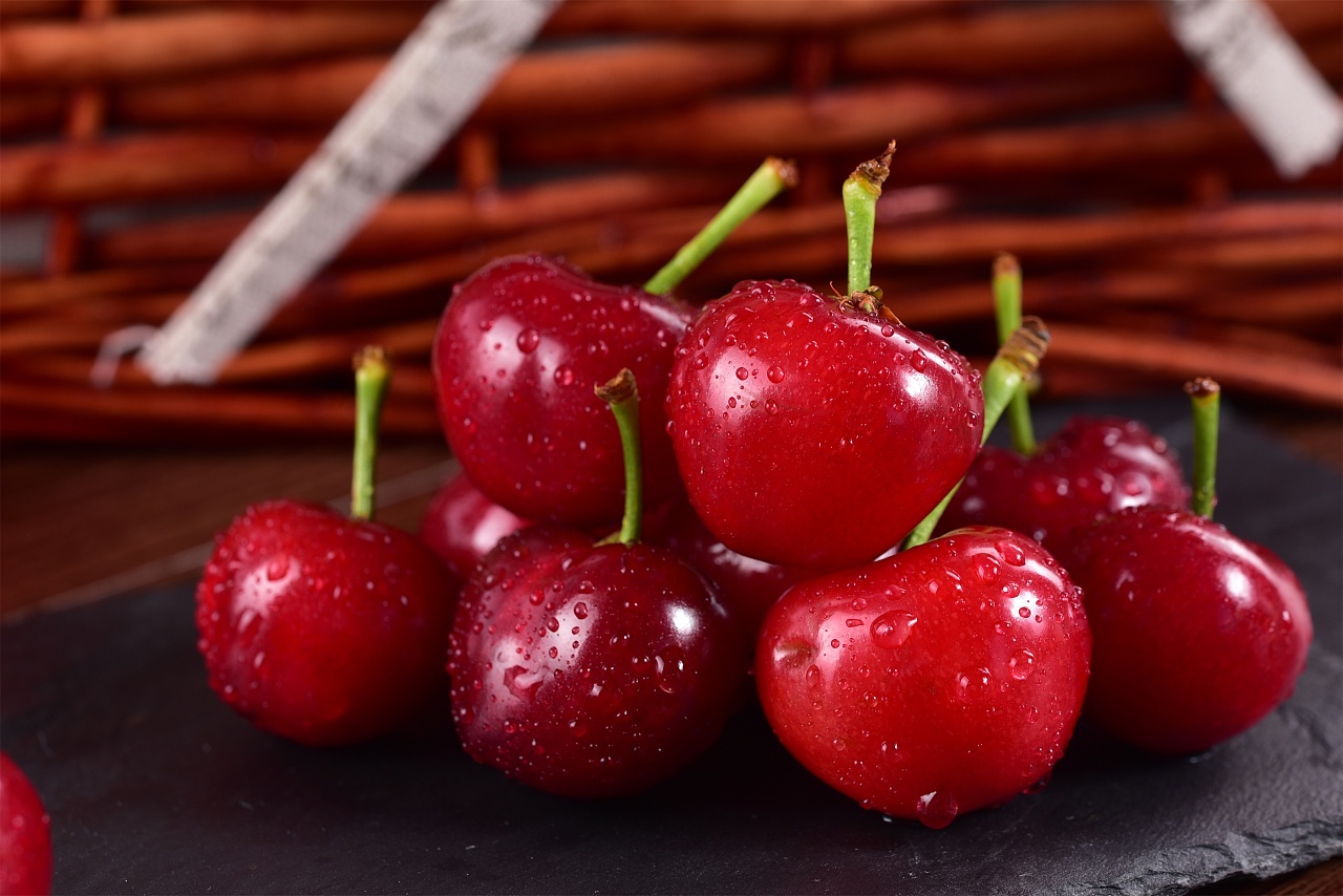 脆甜的“心形”大樱桃 一年中只有这20几天能吃到！| 檀生活__财经头条