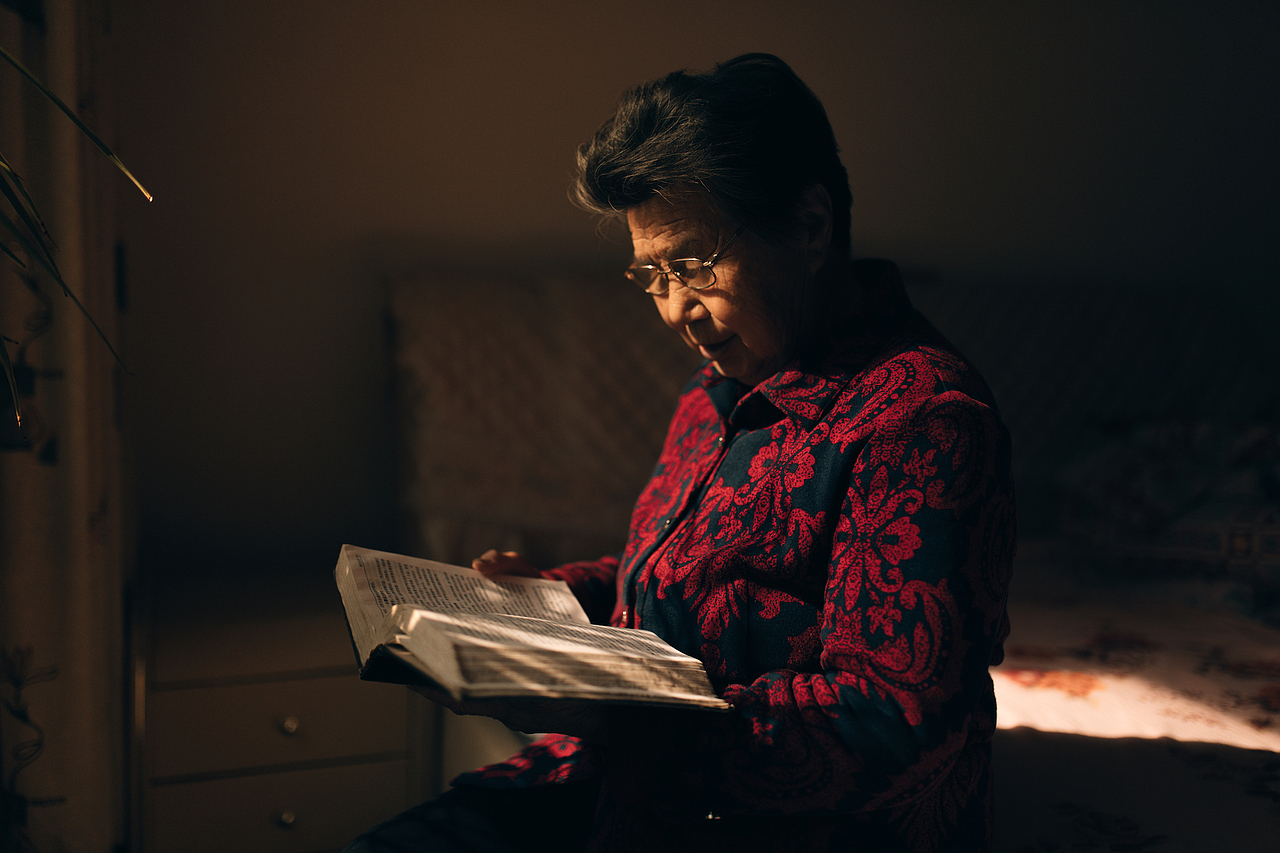 【光意·家庭纪实老人篇】我欠“她”的不只是一张照片