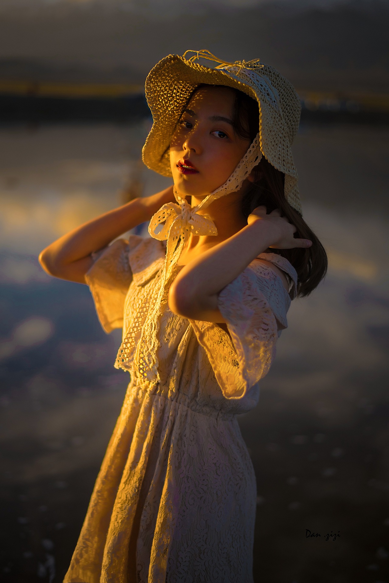 湖畔和你 | 青海旅拍（图ZMTIxNjM2OTg0） - 人像摄影 - 站酷设计师DAN籽籽原创素材 - 站酷ZCOOL