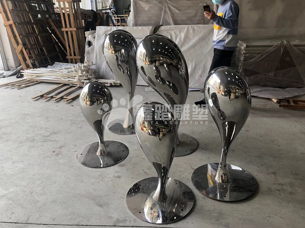 售楼处整装不锈钢雕塑的装饰风格订制厂家