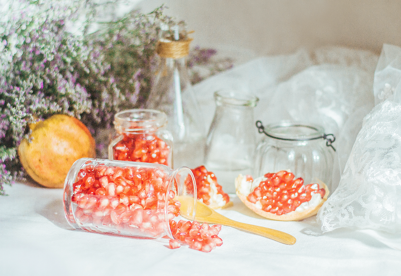 石榴小纪（图ZOTMxMjQ3MDA=） - 产品摄影 - 站酷设计师楠墨原创素材 - 站酷ZCOOL