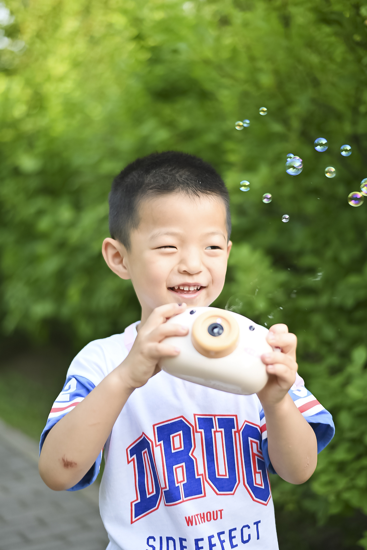 拍儿子 尼康单反摄影780+50 1.8G 直出