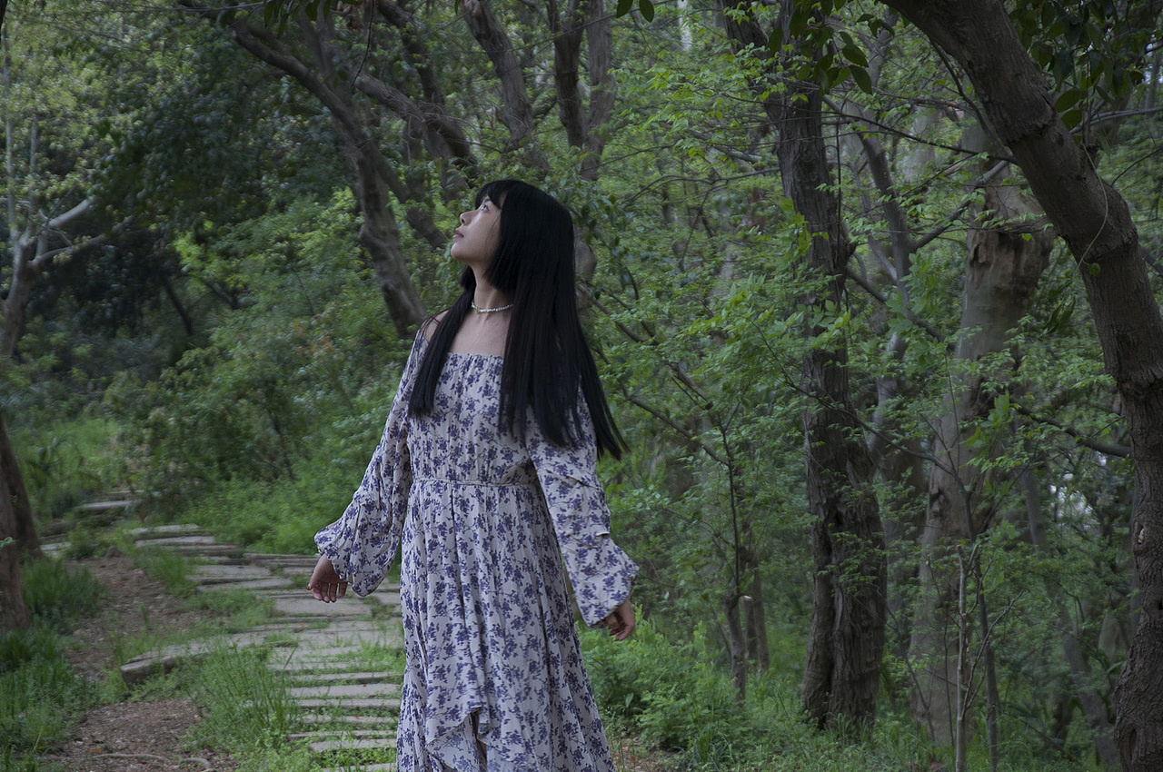 去小树林（图ZMjUwMjg1MDU2） - 人像摄影 - 站酷设计师风风舟原创素材 - 站酷ZCOOL