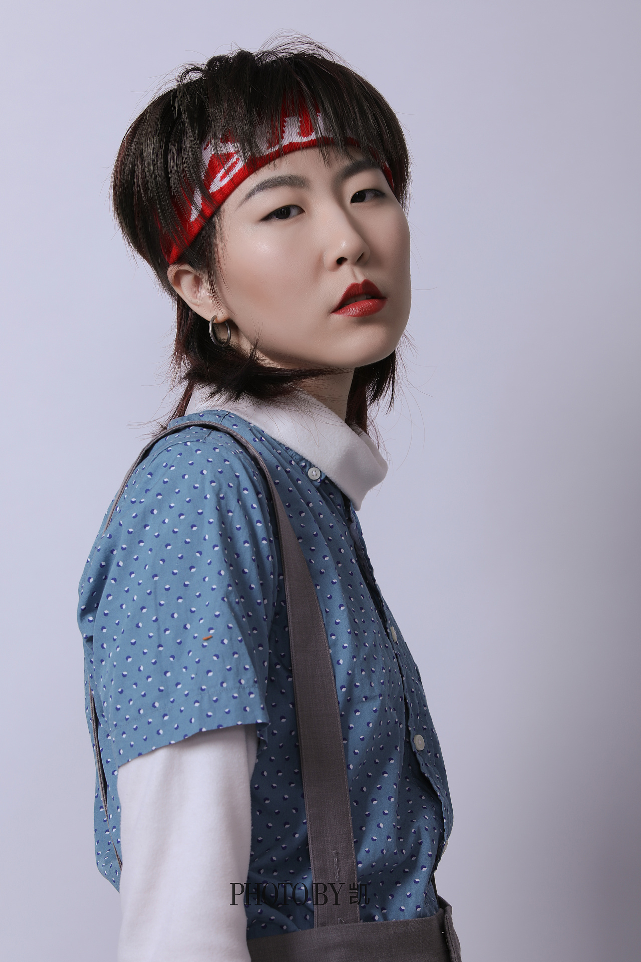 冷漠的外表,注定不平凡,一个学表演的菇凉@王雨晨