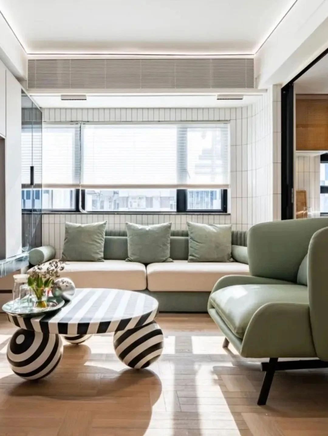 爆改48㎡香港老破小,精致港风的蜗居生活