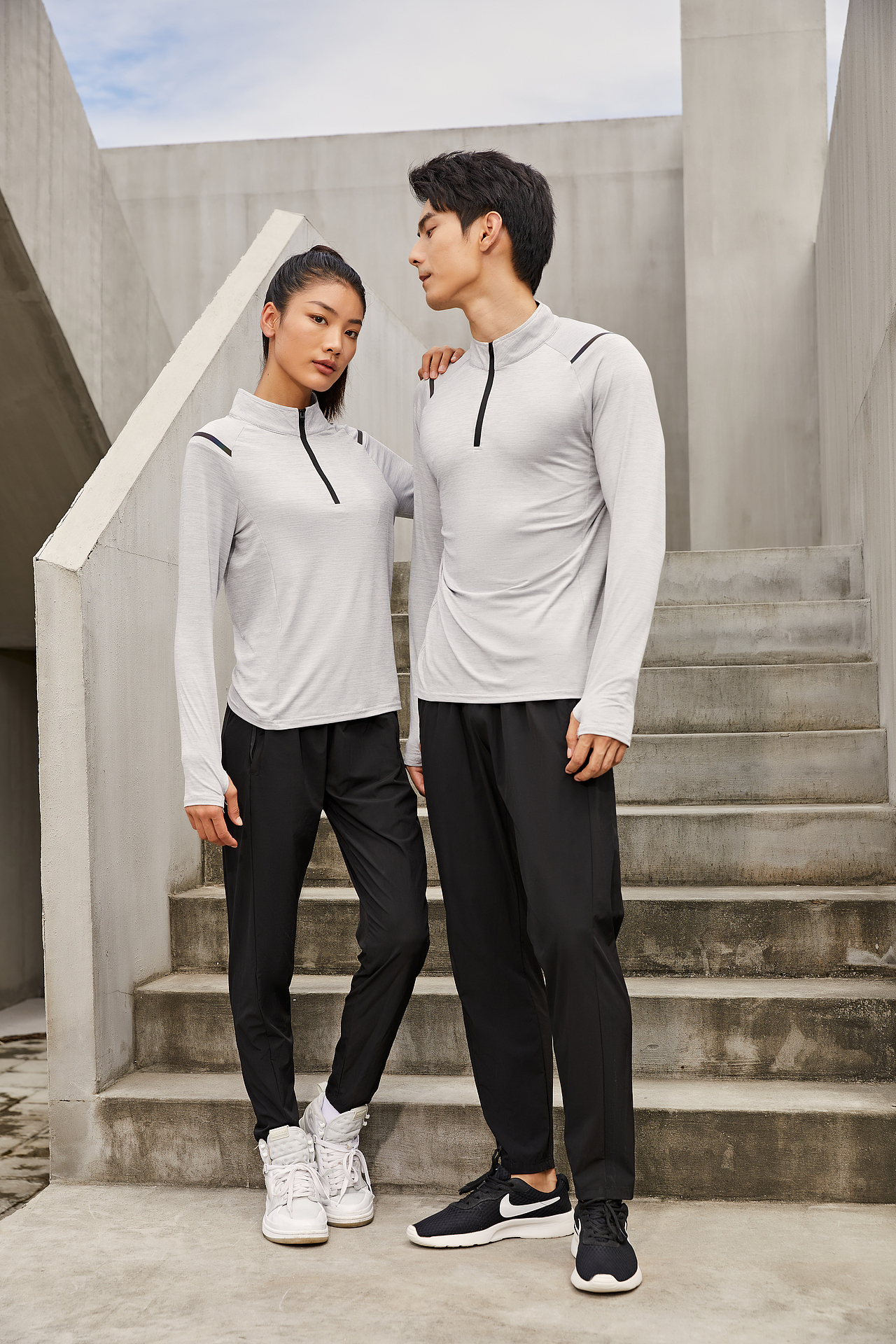 情侶運(yùn)動(dòng)裝（圖ZMzIyNzE0ODMy） - 人像攝影 - 站酷設(shè)計(jì)師廣州市淘拍視覺原創(chuàng)素材 - 站酷ZCOOL