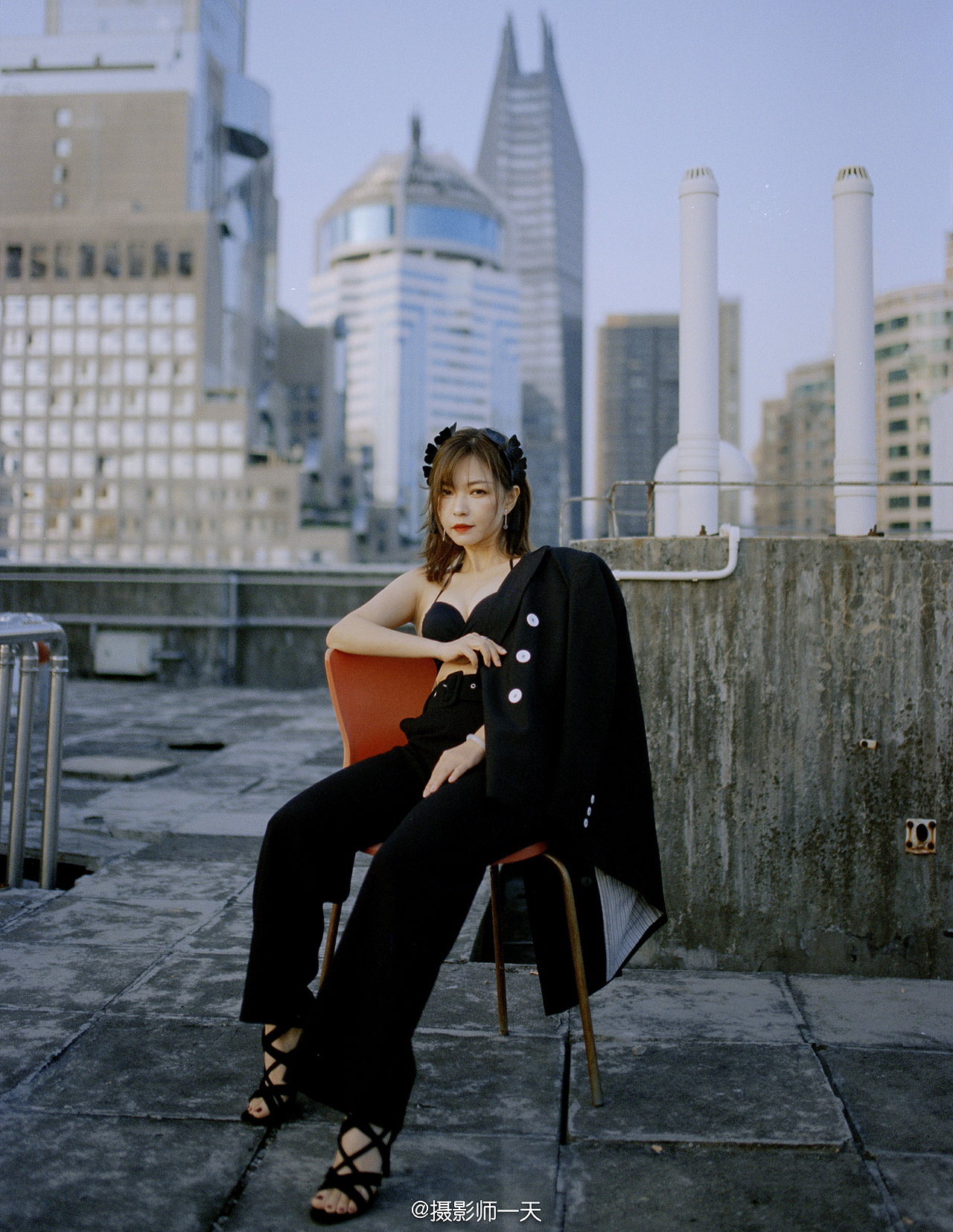 天台（图ZMjM2OTM2MjUy） - 人像摄影 - 站酷设计师摄影师一天原创素材 - 站酷ZCOOL