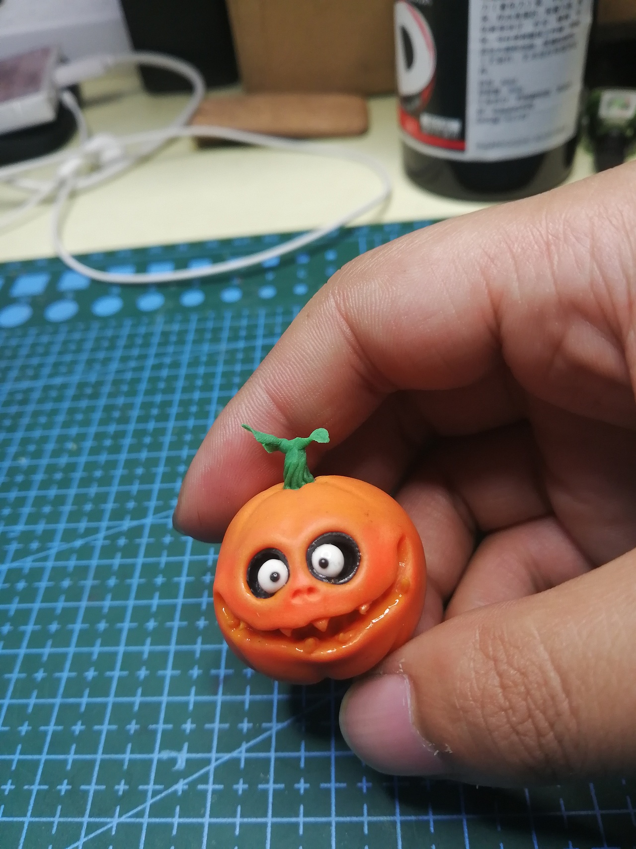 手作粘土人偶彩塑之万圣节南瓜手办塑新斋潘纪坤