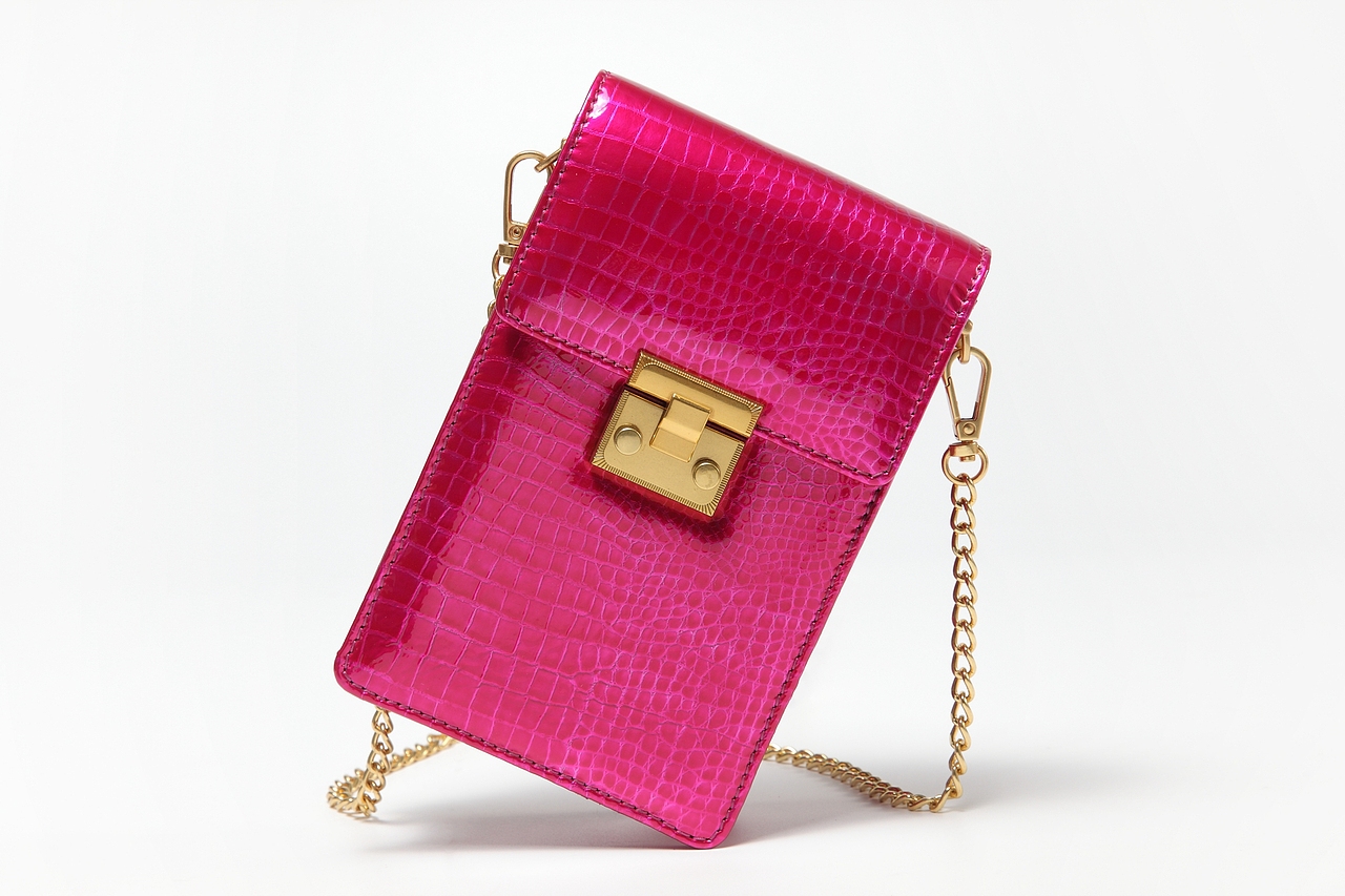 箱包网拍摄影 女包拍照 时尚钱包拍摄 场景创意摄影（图ZMjEwNzYxOTky） - 产品摄影 - 站酷设计师广州集映视觉摄影原创素材 - 站酷ZCOOL