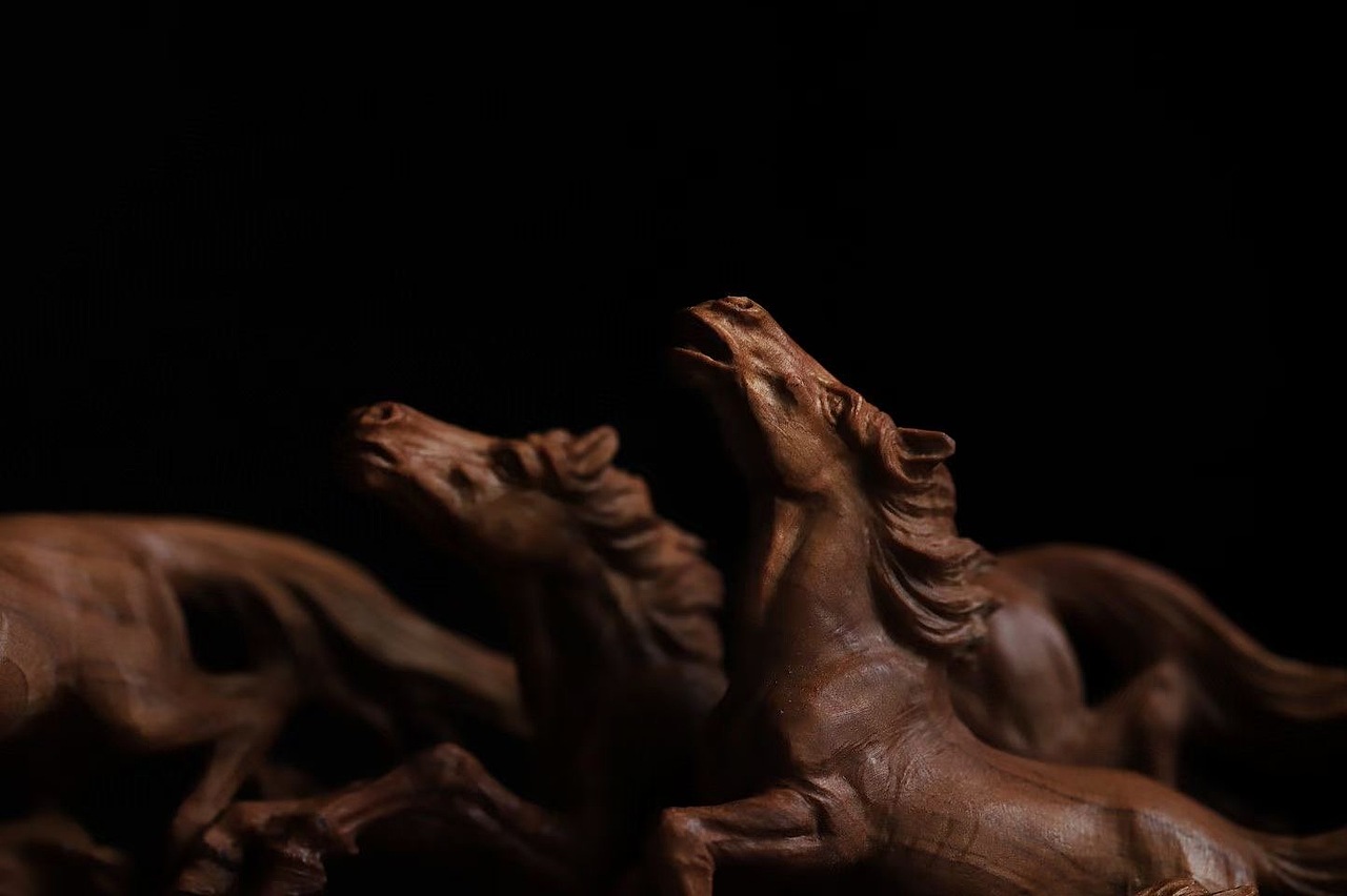 老山檀 | 八骏图