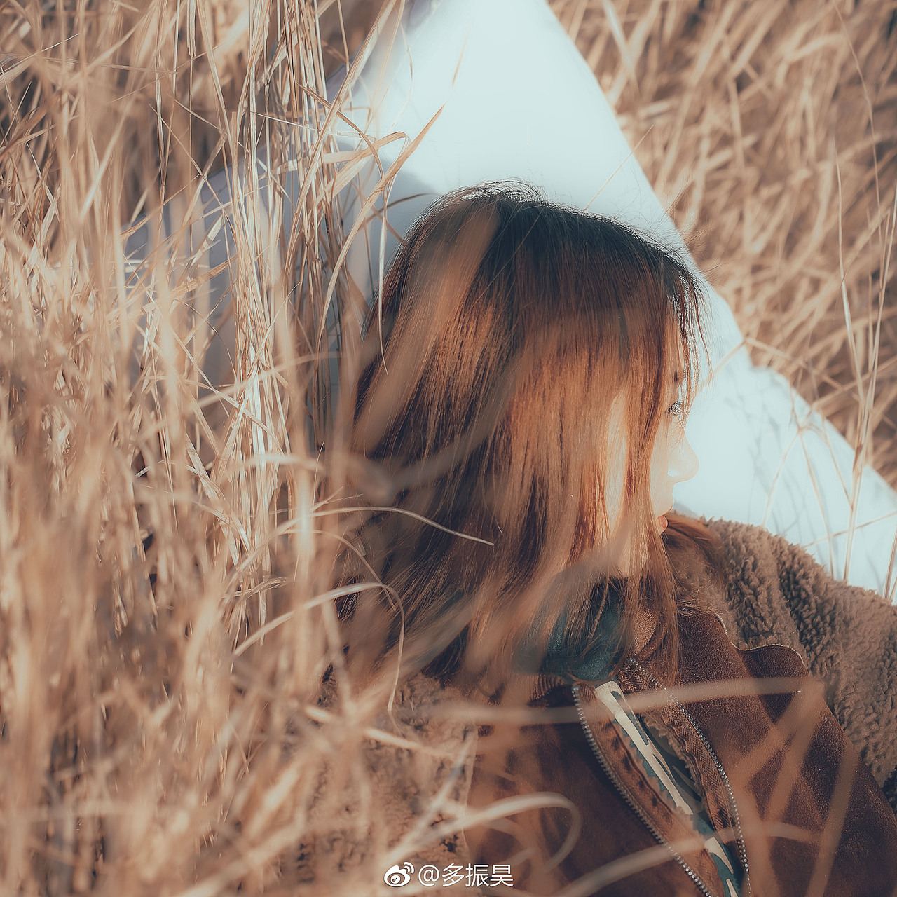 群山静默 侵蚀朝茫（图ZMTAxMzk3NDcy） - 人像摄影 - 站酷设计师多吃点饭duo原创素材 - 站酷ZCOOL