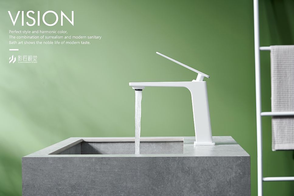 背景更新中.....