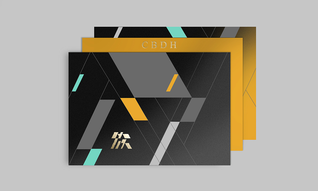 簇 - 精品酒店联盟：
<br>创意源自汉字的“簇”，由建筑美学延伸到字体结构，衍生出复合涵义，方寸间领略深刻含义。<br>既有中国民居的历史底蕴，又含有包豪斯的现代结构，于两种设计思路的融合中解读汉字。<br>群落概念，和而不分、和谐统一。<br>“以酒店为旅行目的”，是精品设计酒店联盟独特个性的表现和浪漫主义的独特体现。<br>不断探索、超越外在、把握精髓，设计师心中的真我境界。