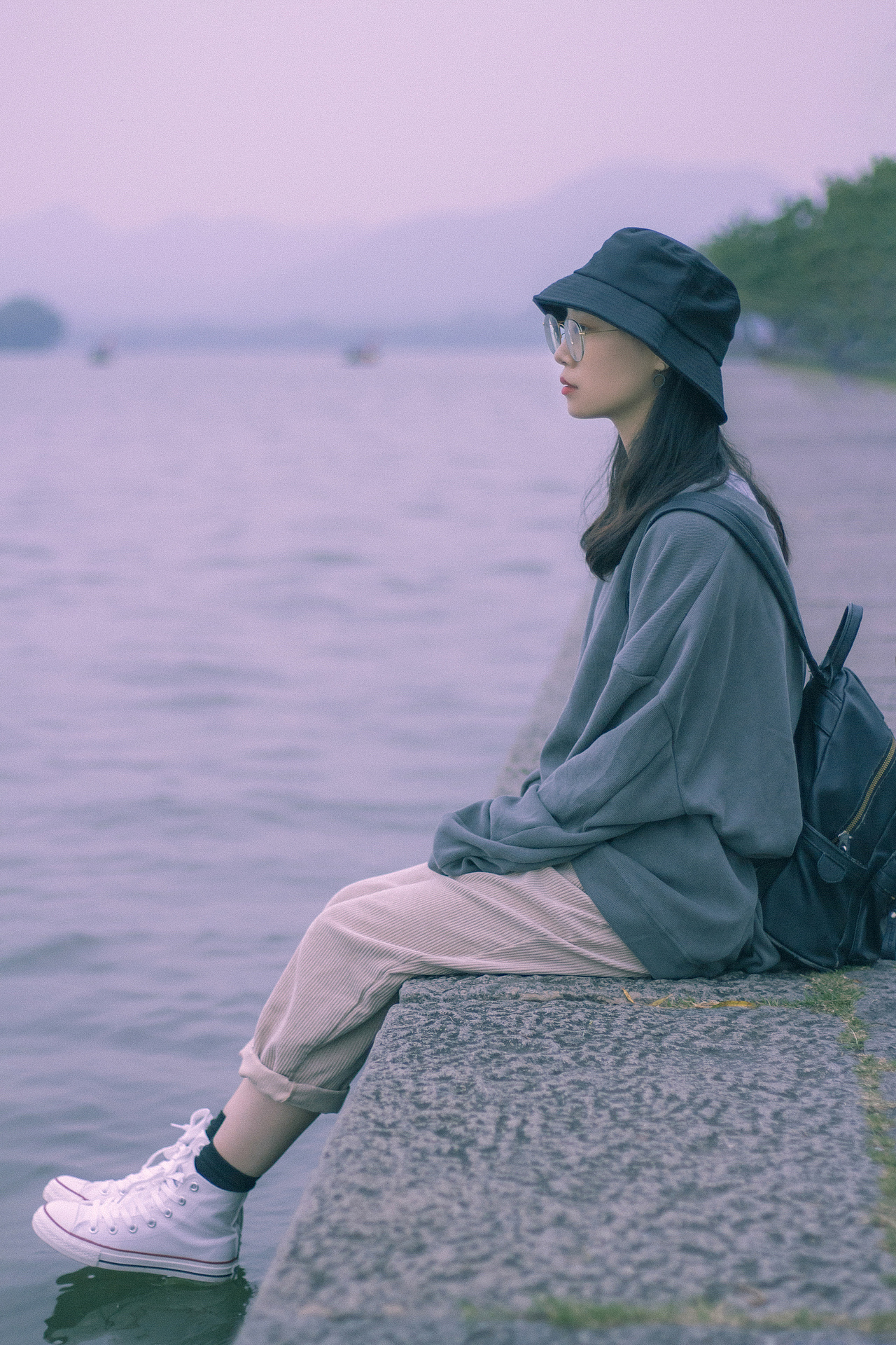 阴天-西湖（图ZMTgwMDg0MDMy） - 人像摄影 - 站酷设计师changingWAN原创素材 - 站酷ZCOOL