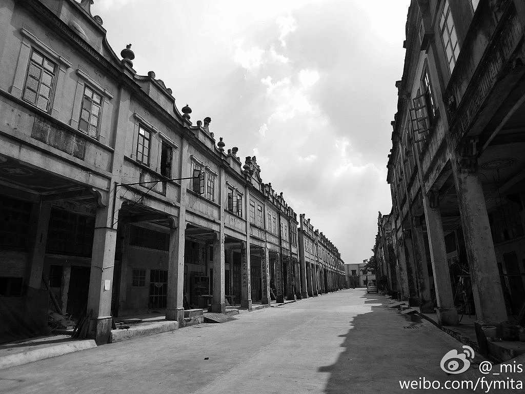 影视城游记.黑白照