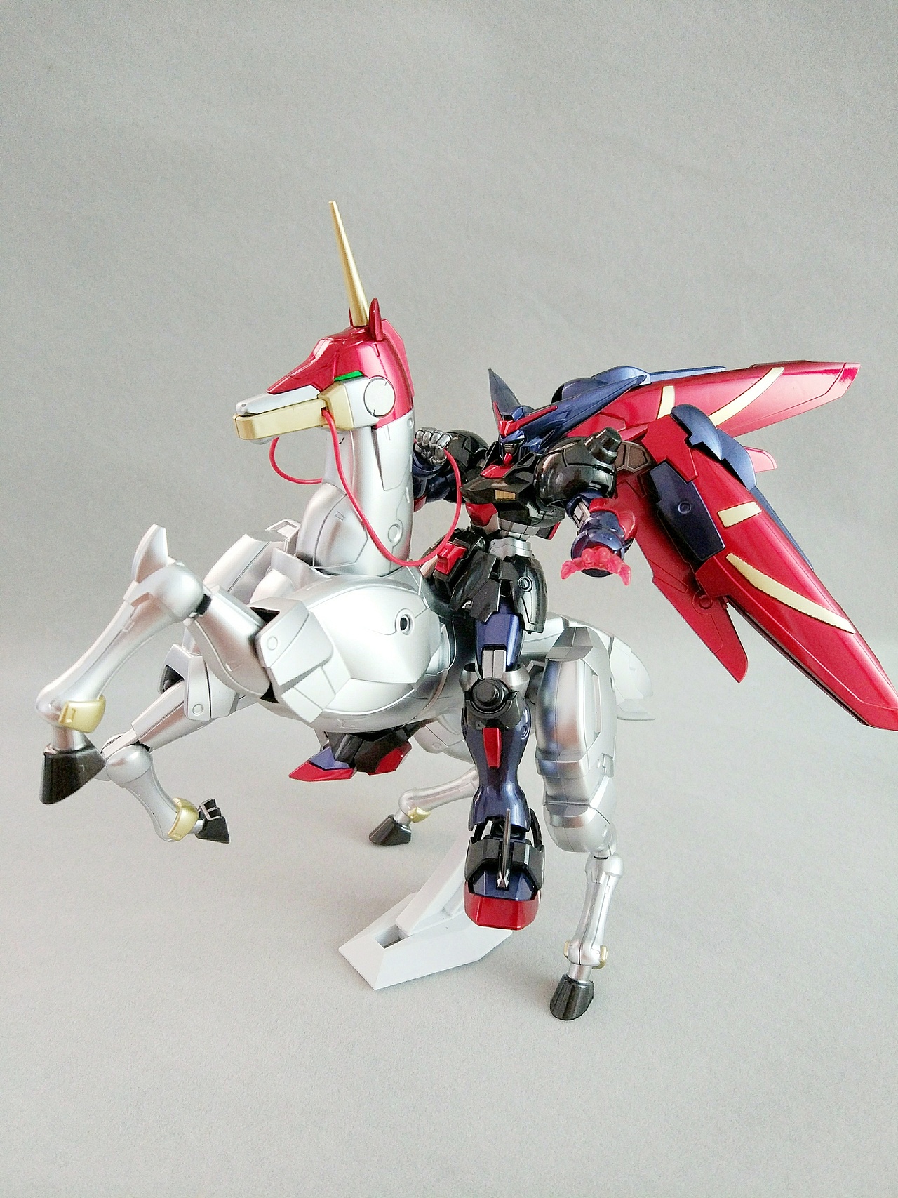 高达尊者(东方不败)