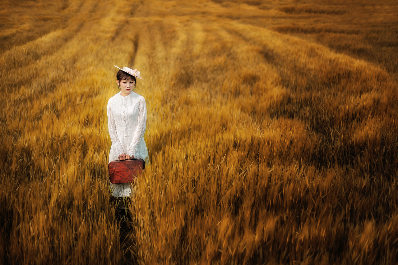 大理麦田油画写真（图ZMTUyOTYxODYw） - 人像摄影 - 站酷设计师摄影师上房揭瓦原创素材 - 站酷ZCOOL