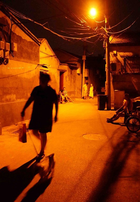 胡同里的夜晚好景 好静