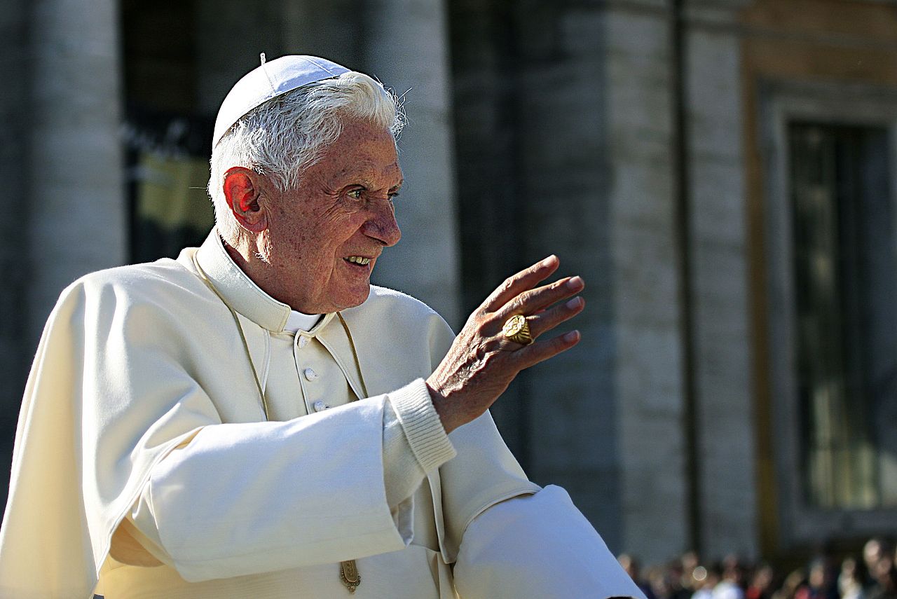 照片题【神的召唤】--梵蒂冈大主教保罗   <br>f 5.