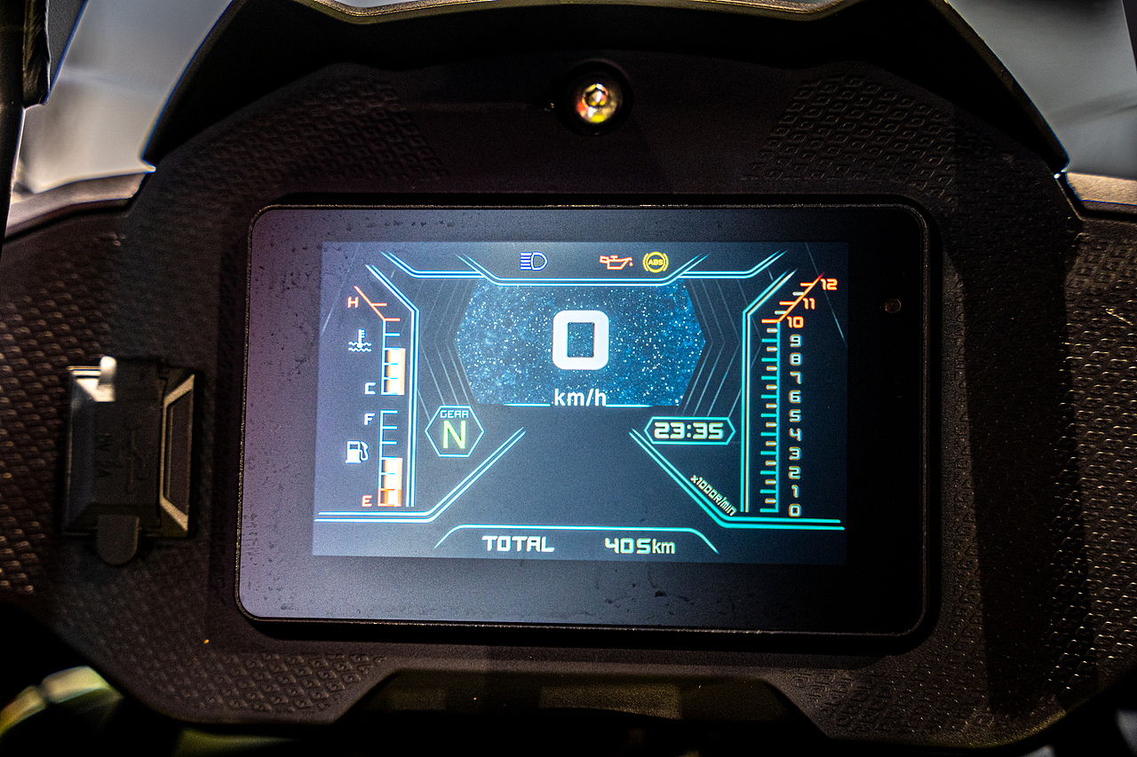 QJ 骁500拍摄（图ZMjg4NTg0MTky） - 产品摄影 - 站酷设计师丹荔映画原创素材 - 站酷ZCOOL