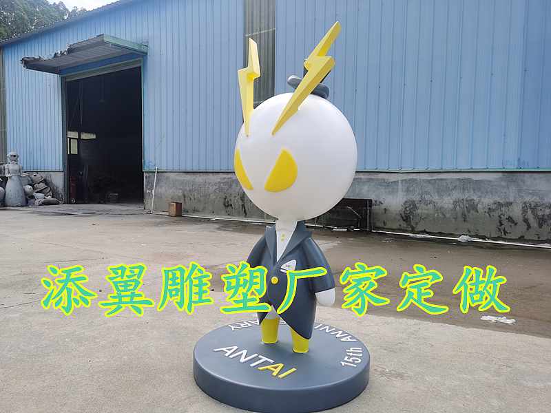 企业卡通公仔出没之时就是玻璃钢吉祥物雕塑辉煌之时