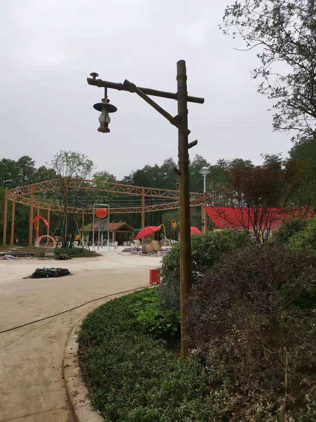 生态园仿木路灯3米复古怀旧太阳能路灯（图ZMjY1OTE5MDYw） - 产品摄影 - 站酷设计师姜涛景观异形灯原创素材 - 站酷ZCOOL