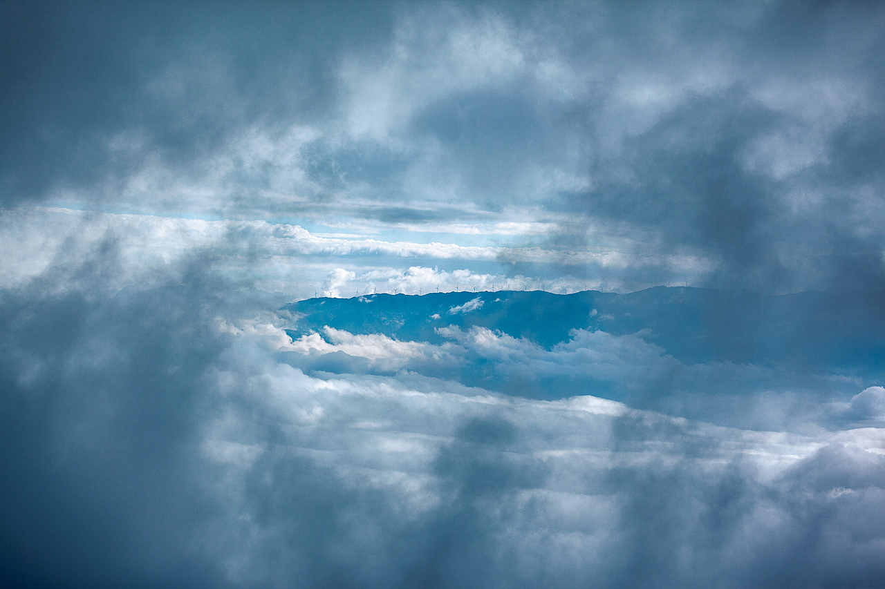 云南东川妖精塘云海
