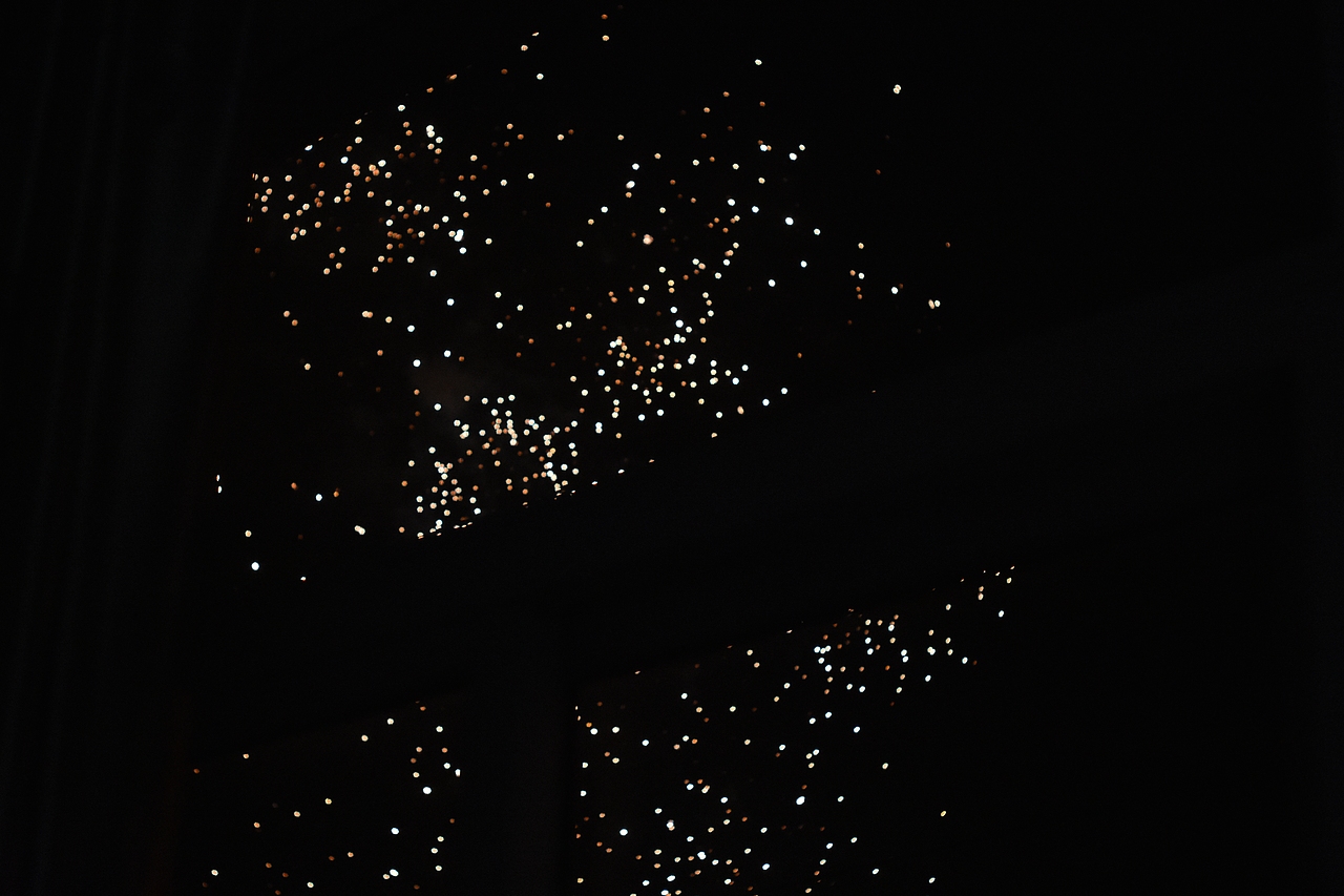 屋檐下的烟火盛宴（图ZMjYyODE0Nzky） - 其他摄影 - 站酷设计师吾是小小静原创素材 - 站酷ZCOOL