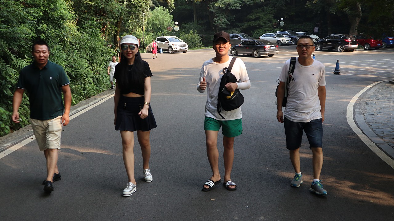 阿味大虾东北代表团长沙游览留念