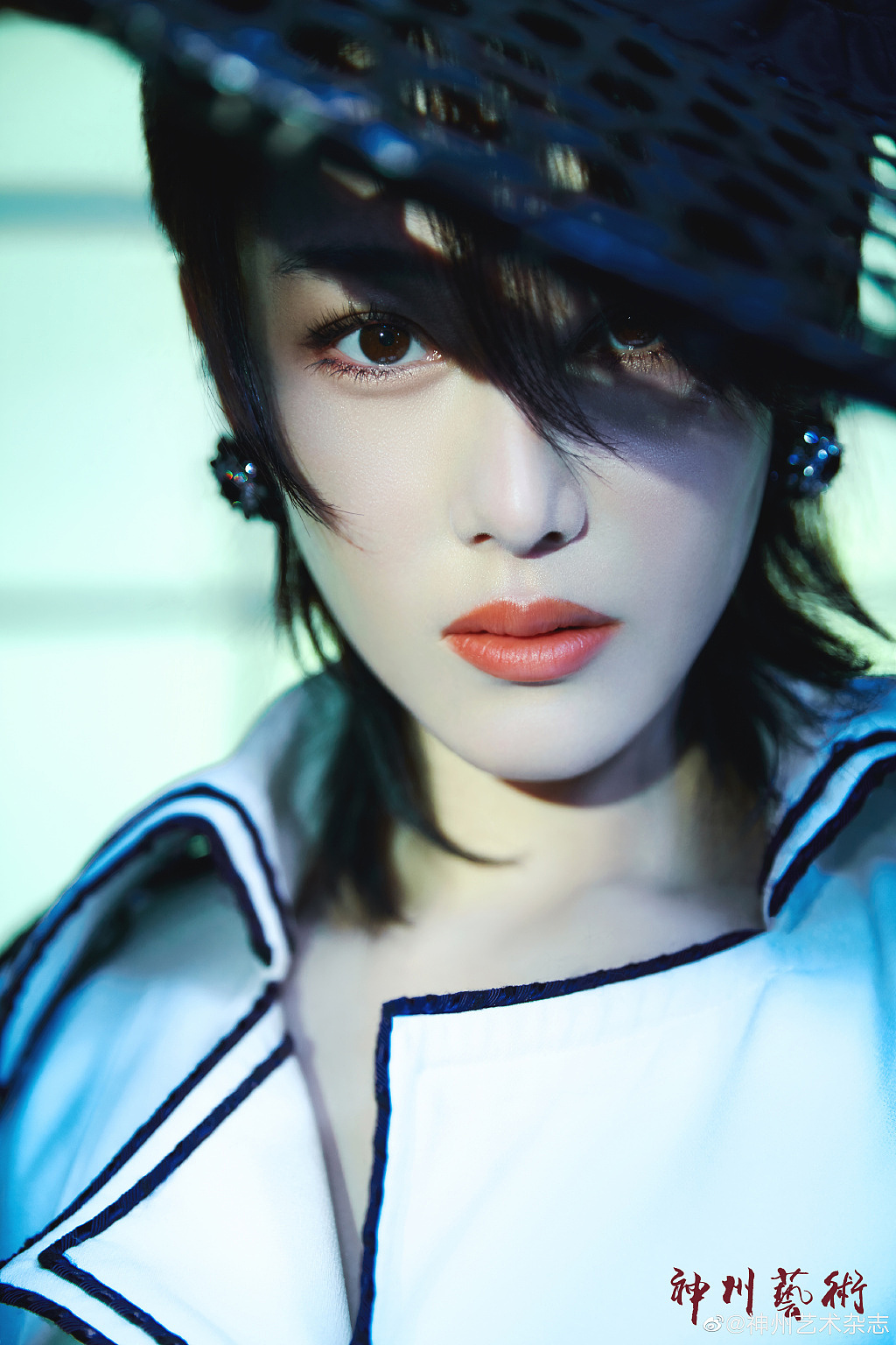 神州艺术杂志封面# 张馨予